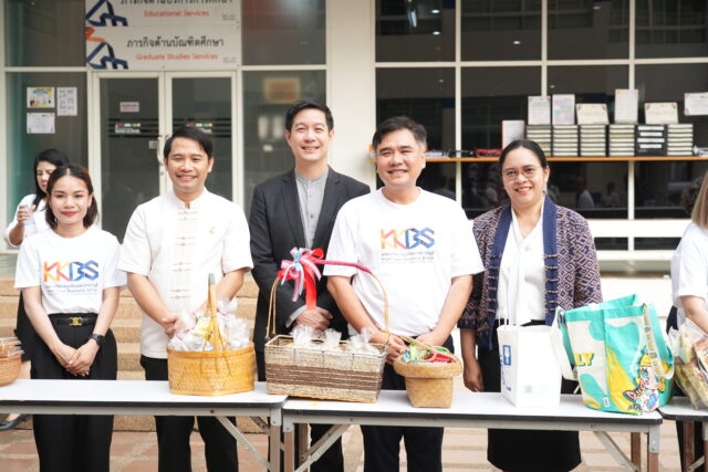 คณะวิทยาศาสตร์ มข. ร่วมทำบุญตักบาตรเนื่องในวันคล้ายวันสถาปนาคณะบริหารธุรกิจและการบัญชี มข.
